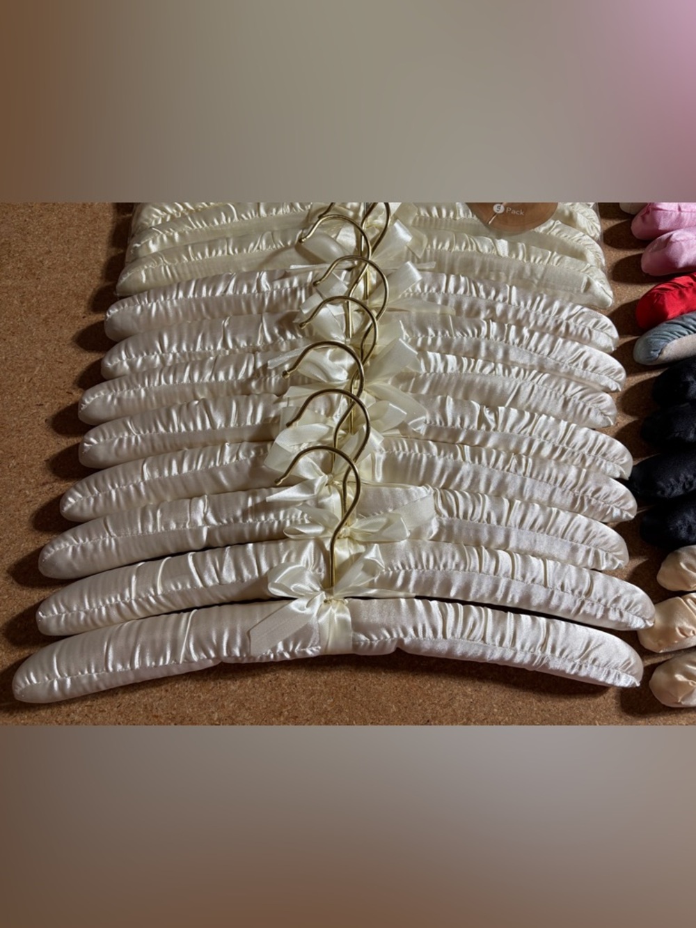 13 Vintage Padded Hangers Satin Silk Fabric Covered Lingerie Hangers - Picture 3 of 4